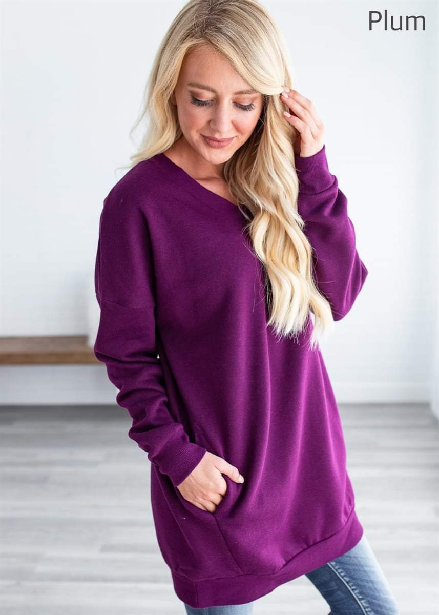 Oversized Tunic Sweatshirt with Pockets